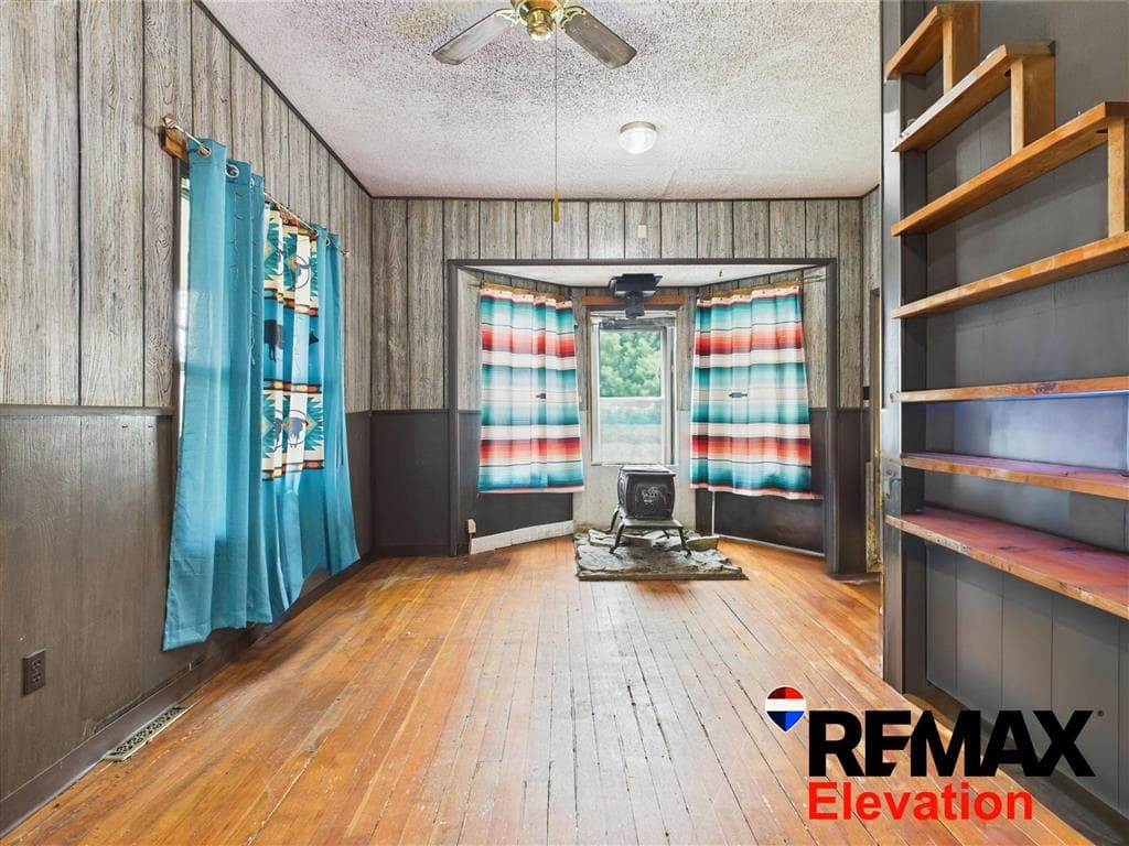 602 S 6th St — photo 7 of 26