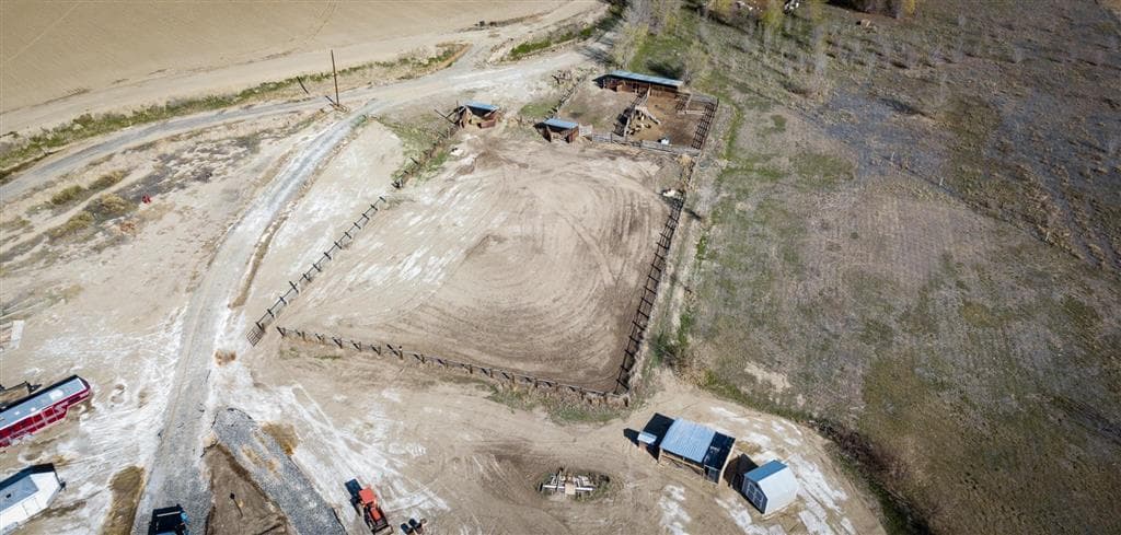 411 Fiddlers Ln — photo 13 of 40