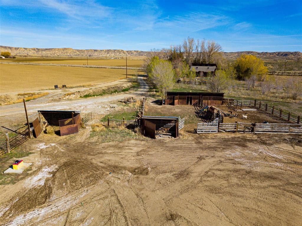 411 Fiddlers Ln — photo 6 of 40