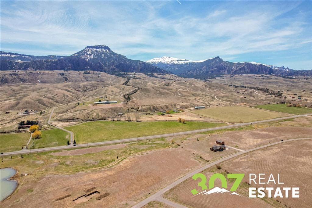 98 Stillwater Dr — photo 27 of 32