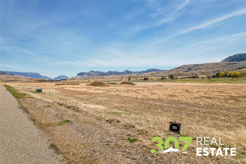 98 Stillwater Dr — photo 5 of 32