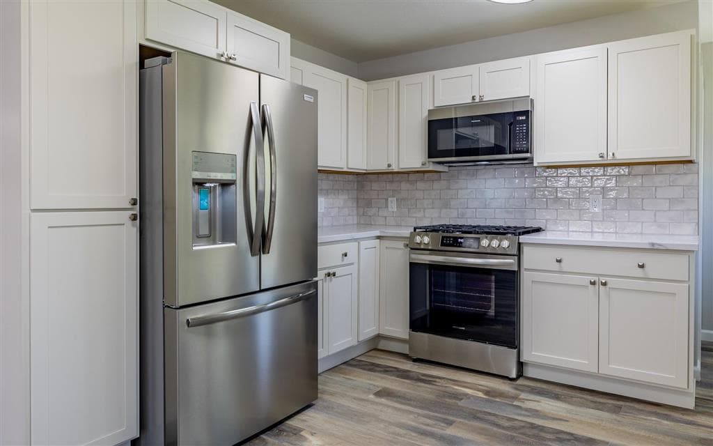 1719 Bleistein Ave — photo 2 of 35