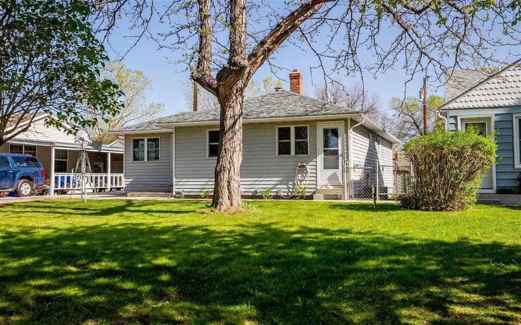 1719 Bleistein Ave — photo 3 of 35