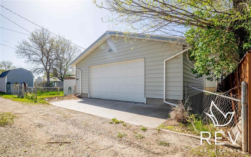 1719 Bleistein Ave — photo 34 of 35