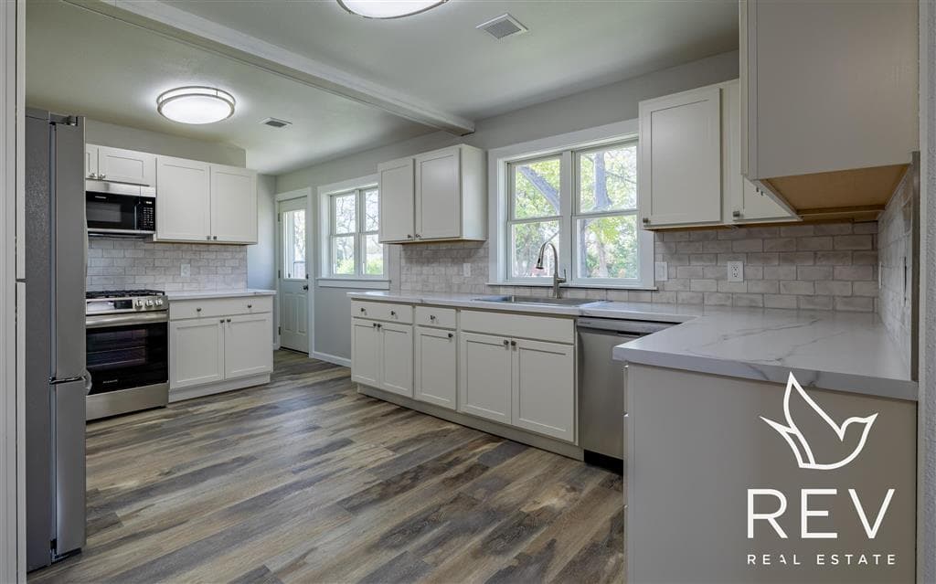 1719 Bleistein Ave — photo 6 of 35