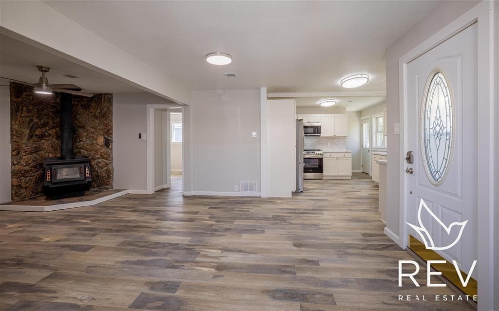 1719 Bleistein Ave — photo 9 of 35