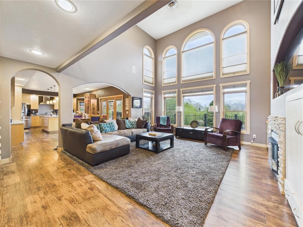 407 Indigo Circle — photo 5 of 90