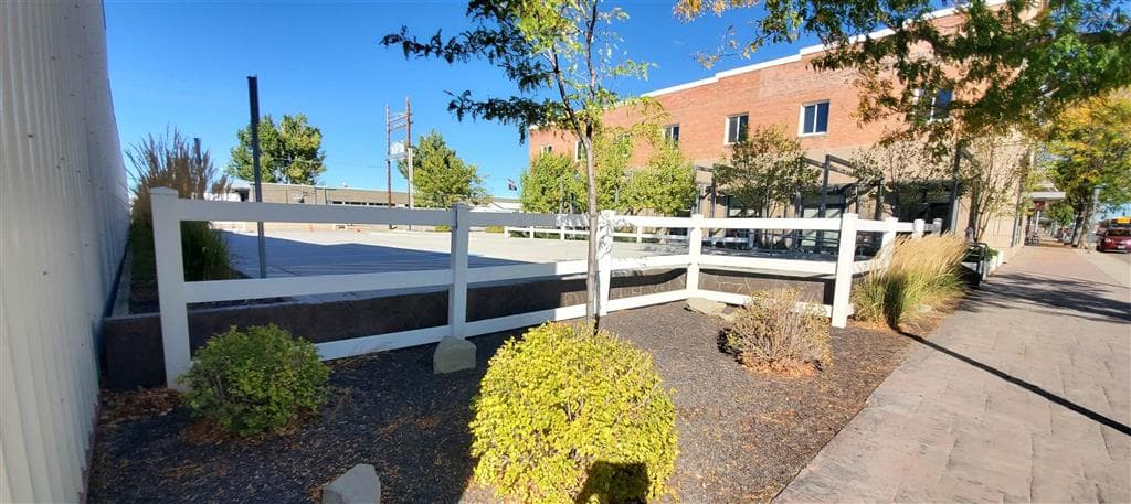 625 Big Horn Ave — photo 7 of 80