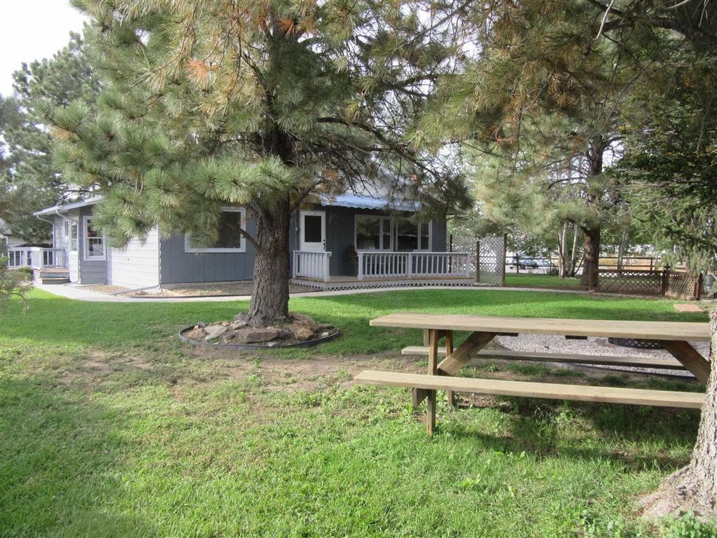 2607 Holler Ave — photo 2 of 44