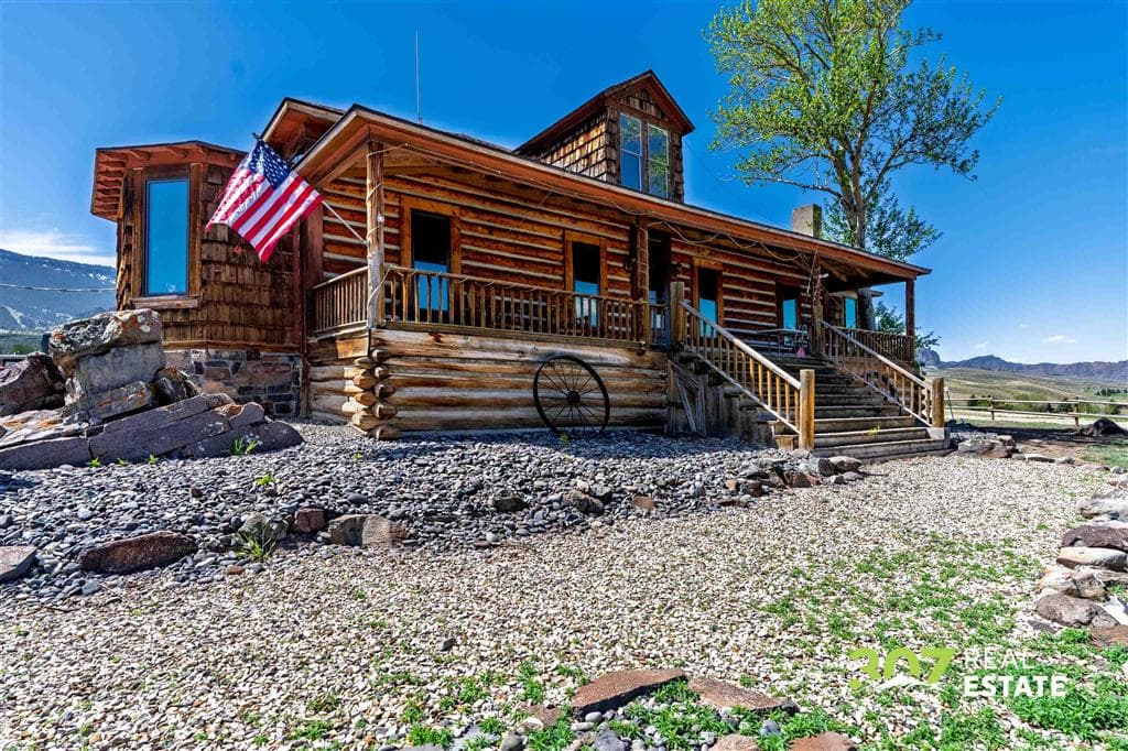 3080 & 3064 North Fork Hwy — photo 2 of 104