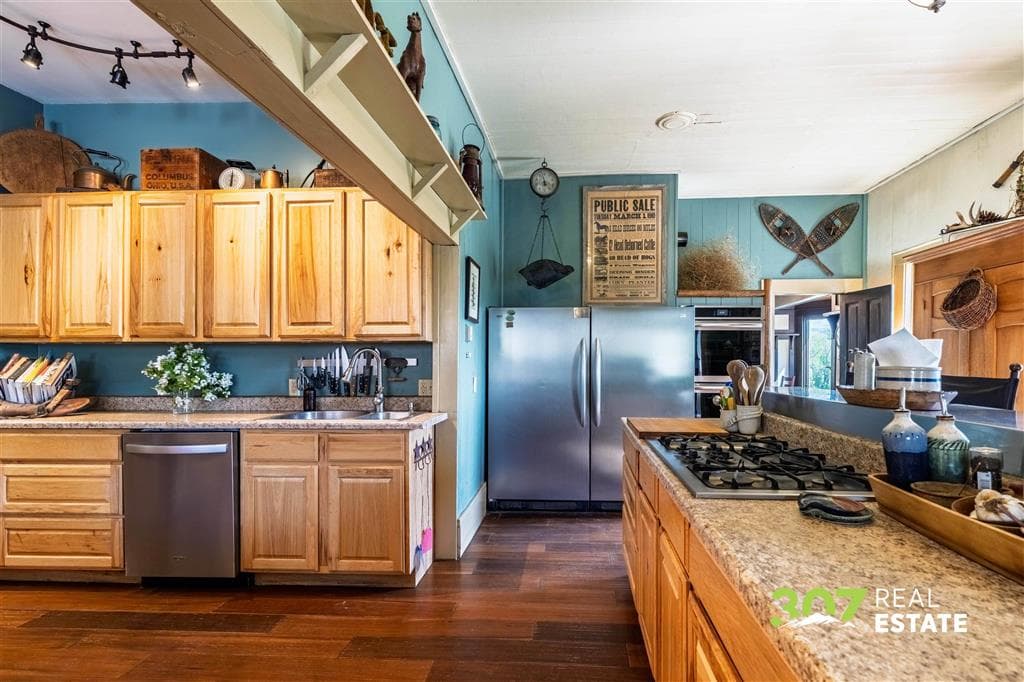 3080 & 3064 North Fork Hwy — photo 16 of 104