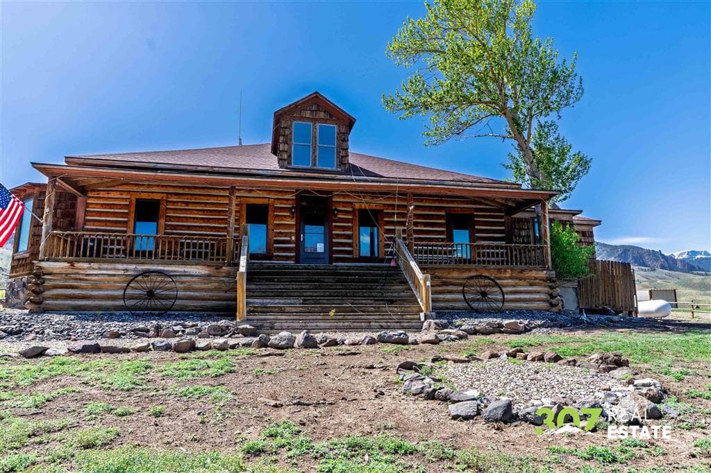 3080 & 3064 North Fork Hwy — photo 3 of 104