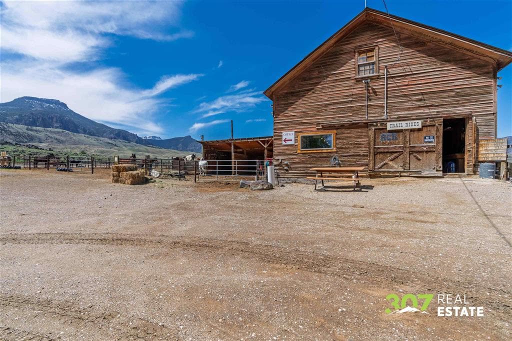 3080 & 3064 North Fork Hwy — photo 44 of 104