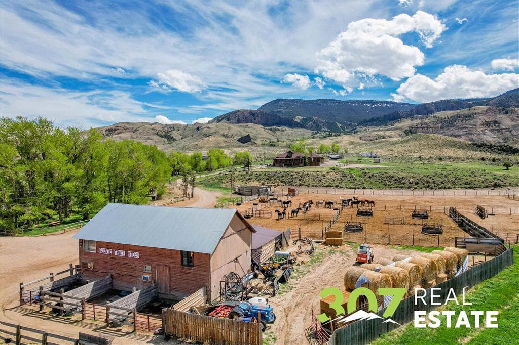 3080 & 3064 North Fork Hwy — photo 45 of 104