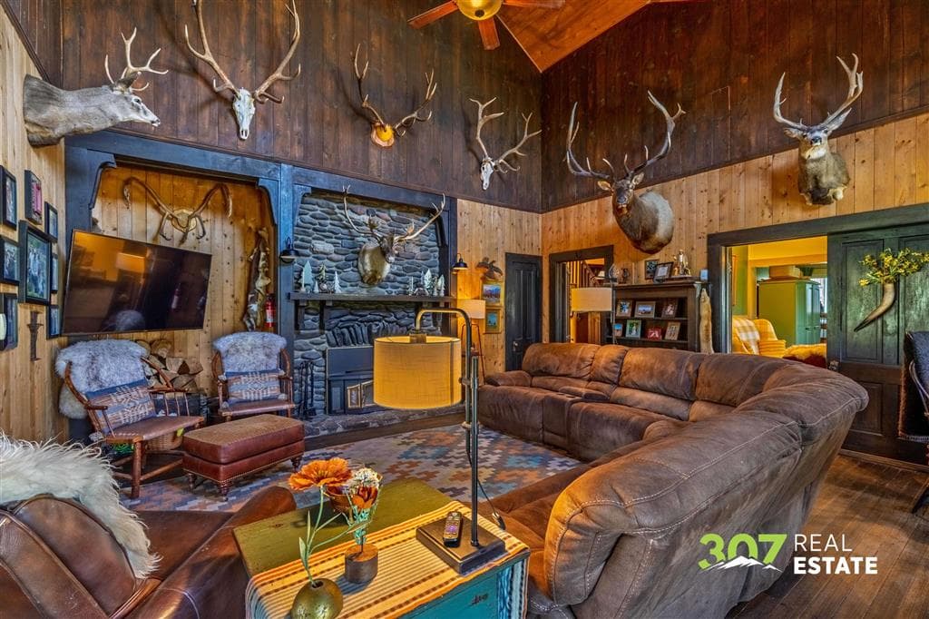 3080 & 3064 North Fork Hwy — photo 7 of 104