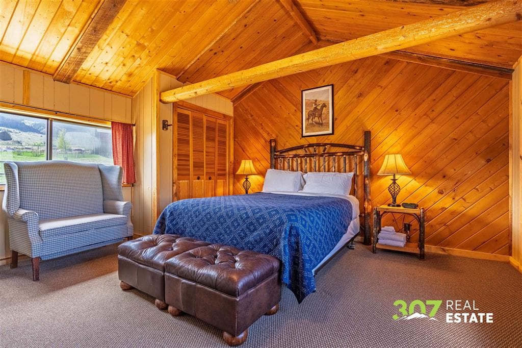 3080 & 3064 North Fork Hwy — photo 76 of 104