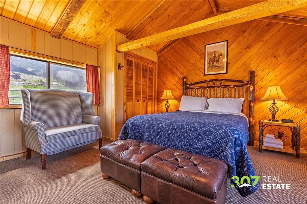 3080 & 3064 North Fork Hwy — photo 78 of 104