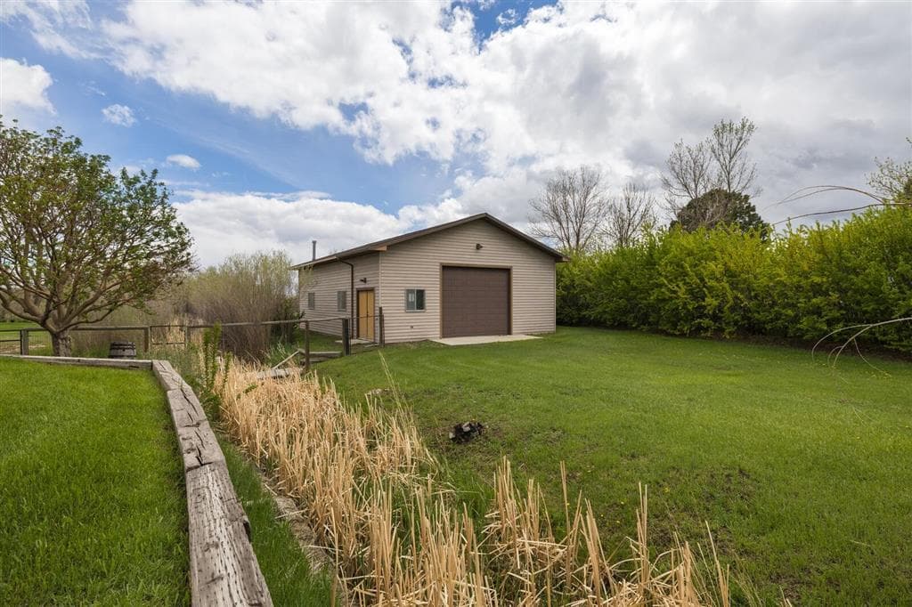 26 Equine Dr — photo 11 of 25