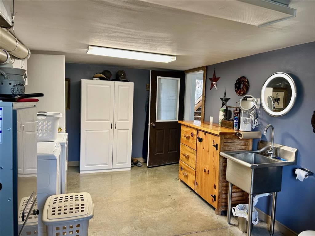 2609 Beaver Creek Rd — photo 21 of 88