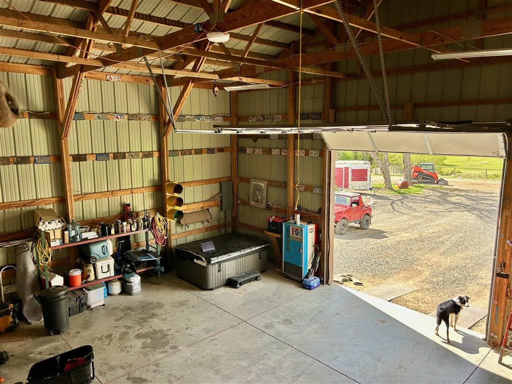 2609 Beaver Creek Rd — photo 25 of 88