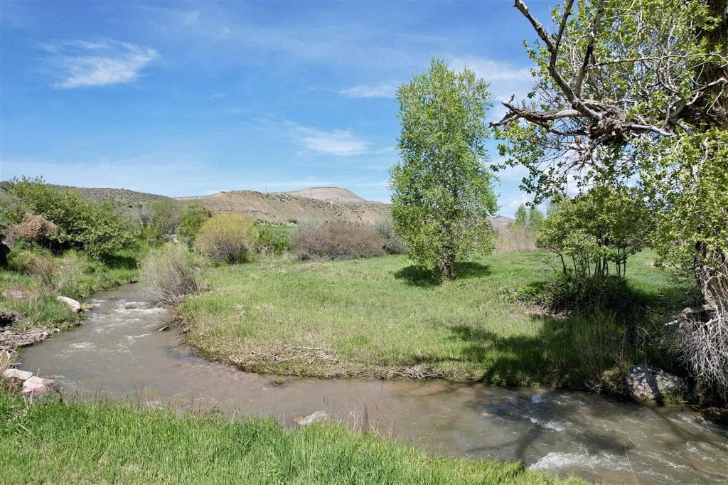 2609 Beaver Creek Rd — photo 32 of 88