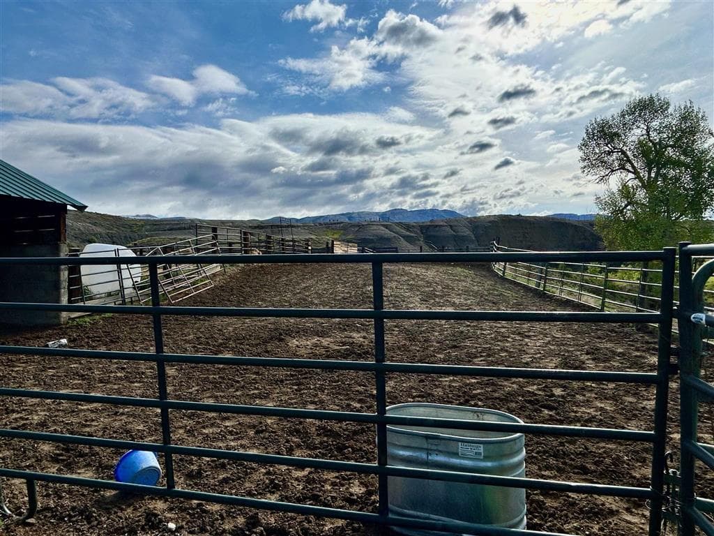 2609 Beaver Creek Rd — photo 38 of 88