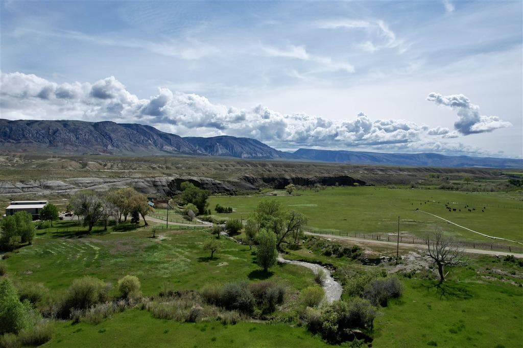 2609 Beaver Creek Rd — photo 7 of 88