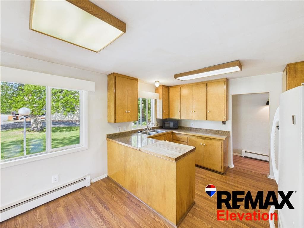 905 S 9th St — photo 11 of 33