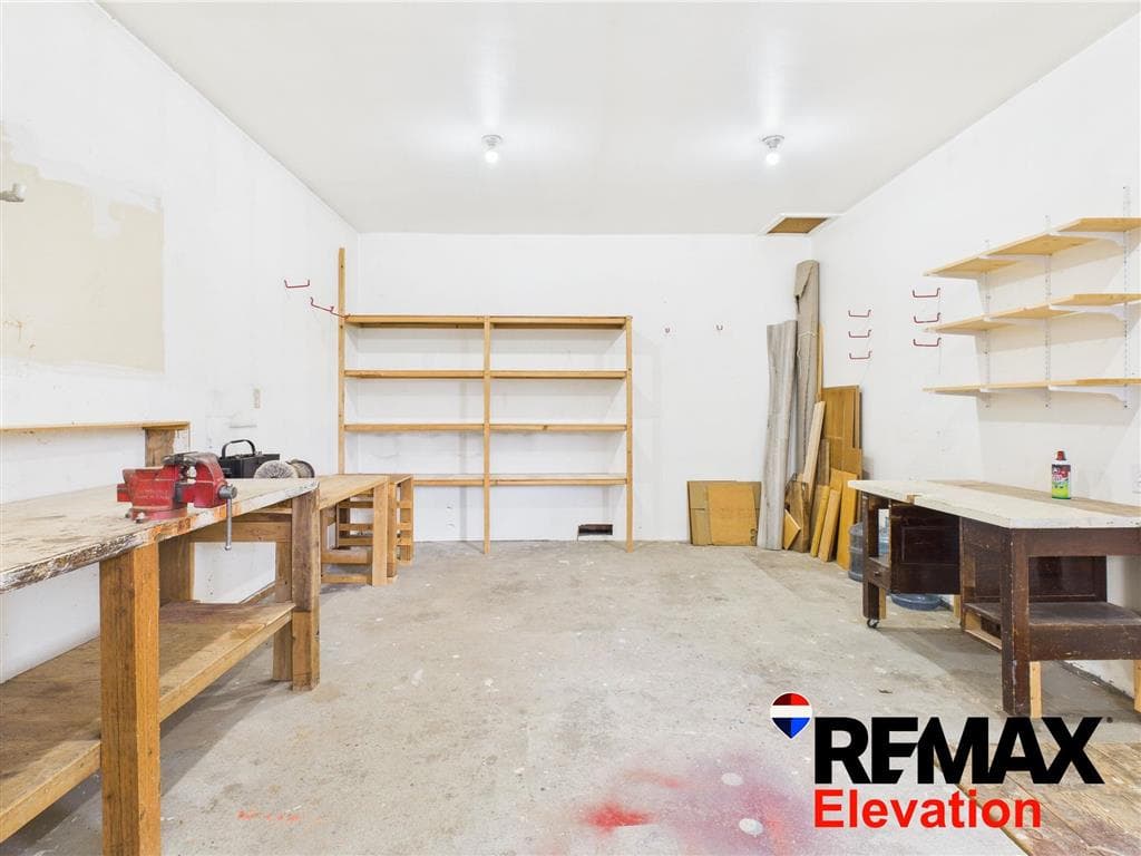 905 S 9th St — photo 29 of 33