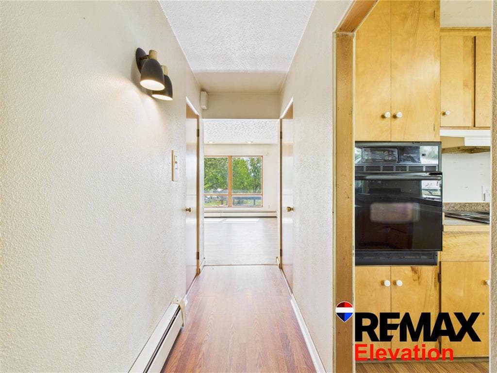 905 S 9th St — photo 8 of 33