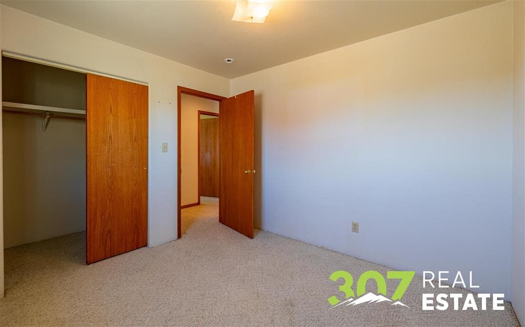 726 Henry Rd — photo 15 of 31