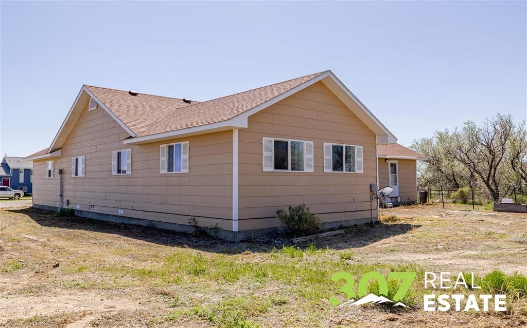 726 Henry Rd — photo 23 of 31