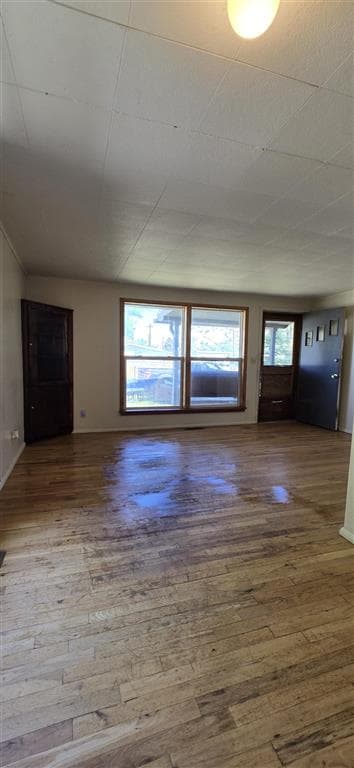 169 E Broadway St — photo 7 of 26