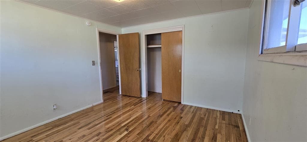 169 E Broadway St — photo 9 of 26