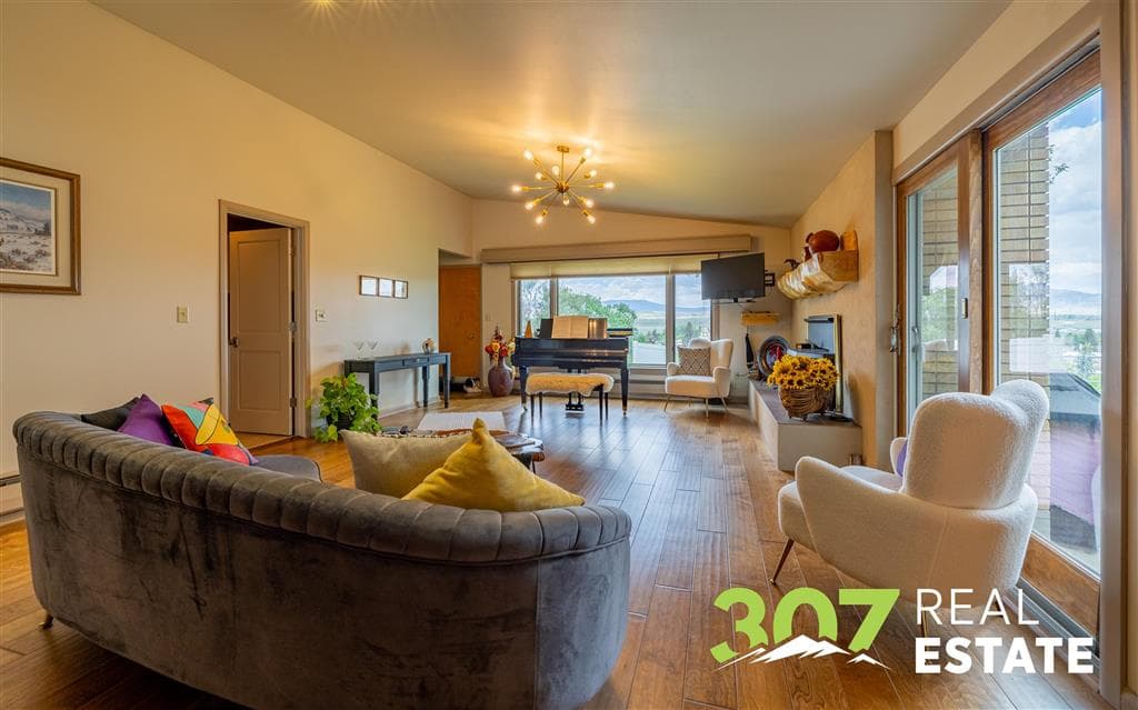 1507 Shepard Pl — photo 15 of 25