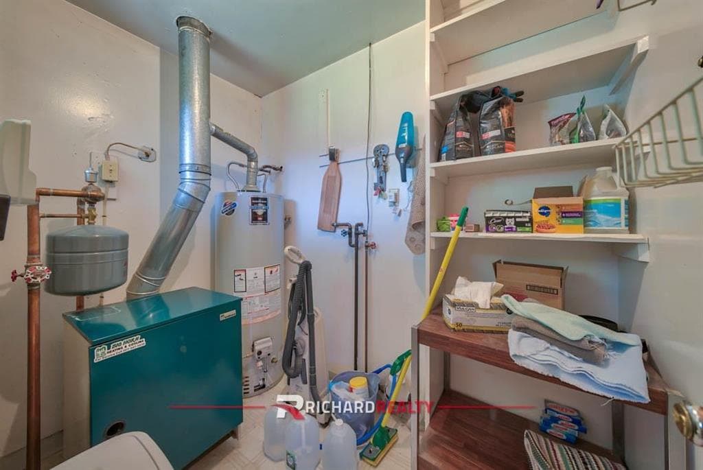 719 W B St — photo 15 of 30