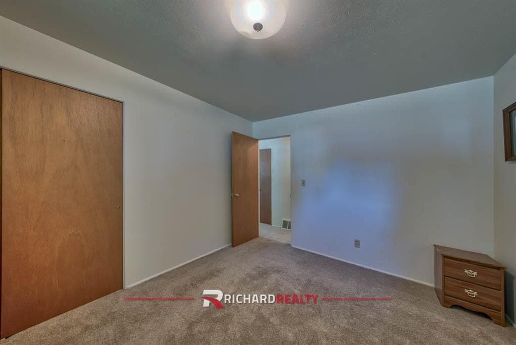 719 W B St — photo 16 of 30