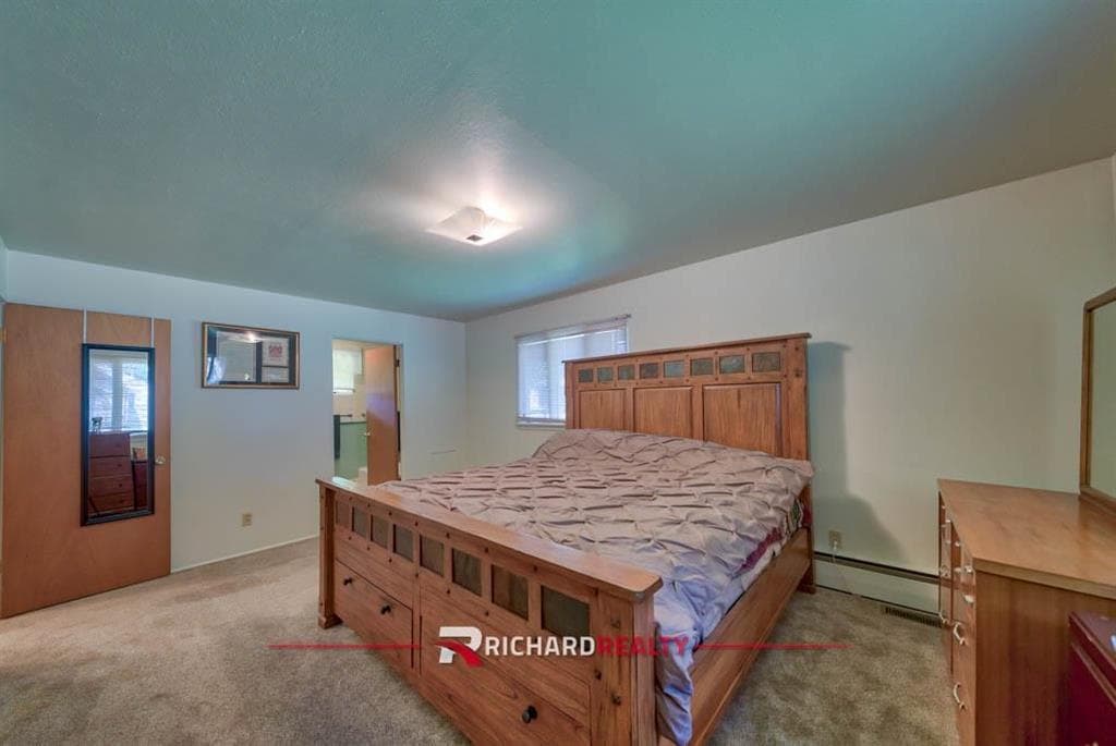 719 W B St — photo 20 of 30