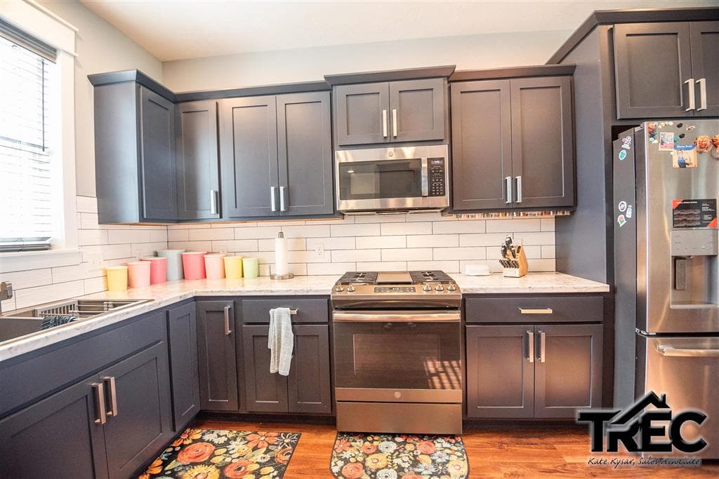 711 Jason Rd — photo 11 of 45