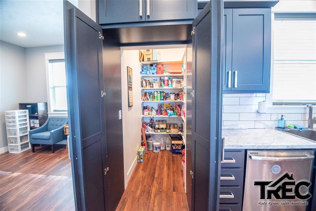 711 Jason Rd — photo 12 of 45