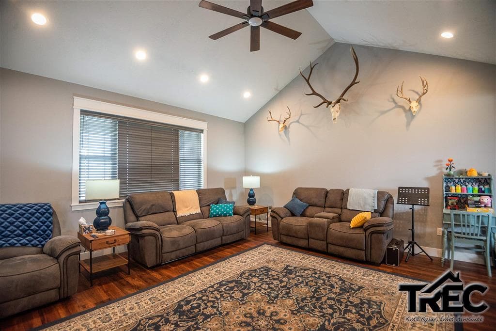 711 Jason Rd — photo 6 of 45