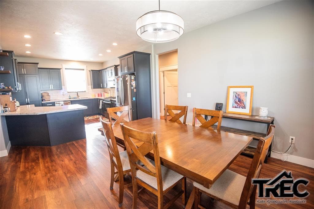 711 Jason Rd — photo 8 of 45