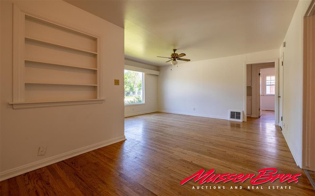 2122 Peake Ave — photo 12 of 40