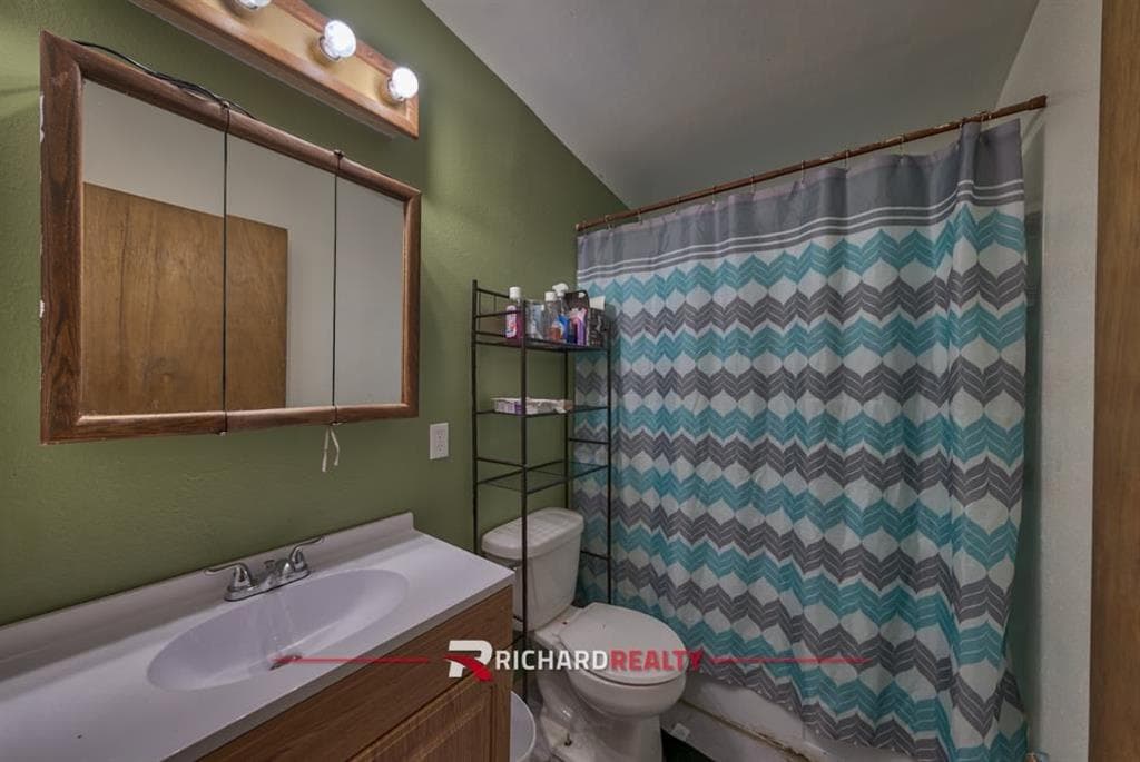 317 Thomas Ave — photo 11 of 23