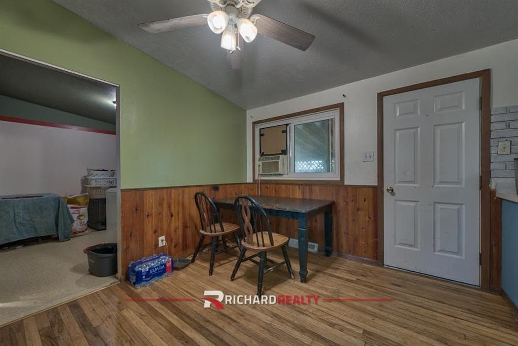 317 Thomas Ave — photo 5 of 23