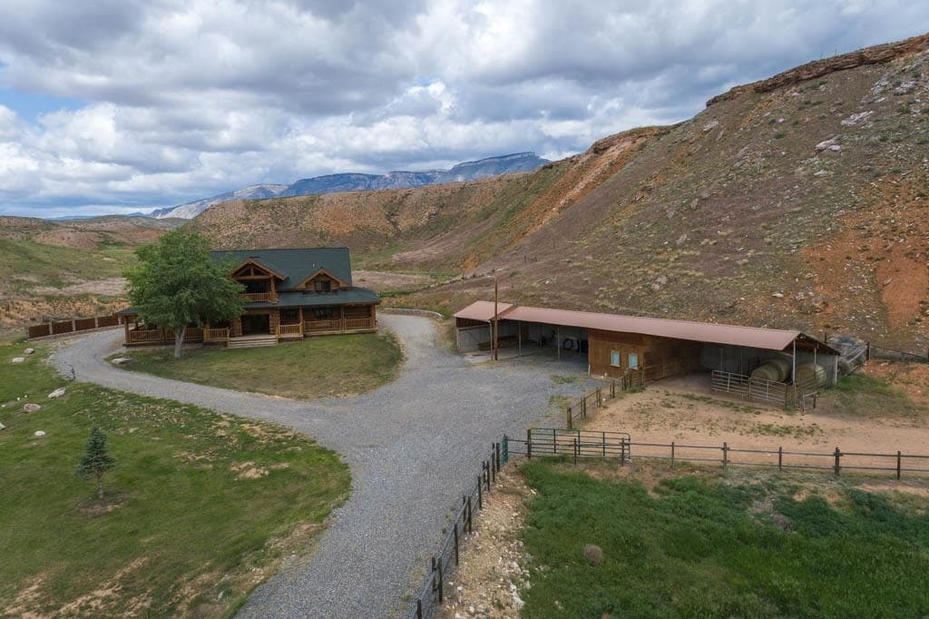 1727 Hwy 14 E photo 1