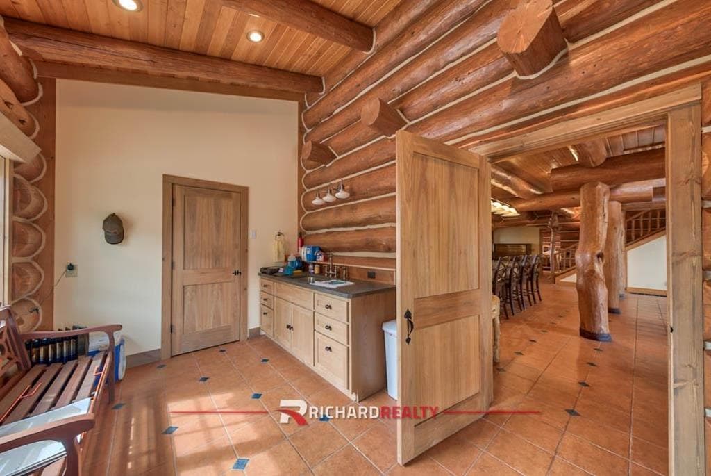 1727 Hwy 14 E — photo 20 of 62