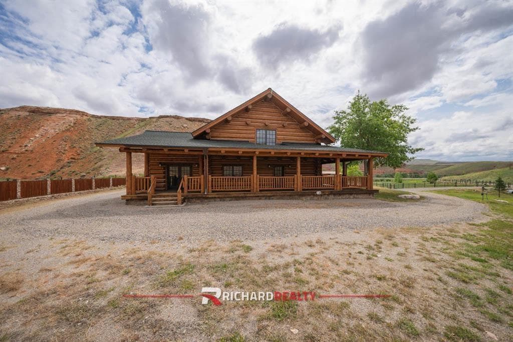 1727 Hwy 14 E — photo 3 of 62