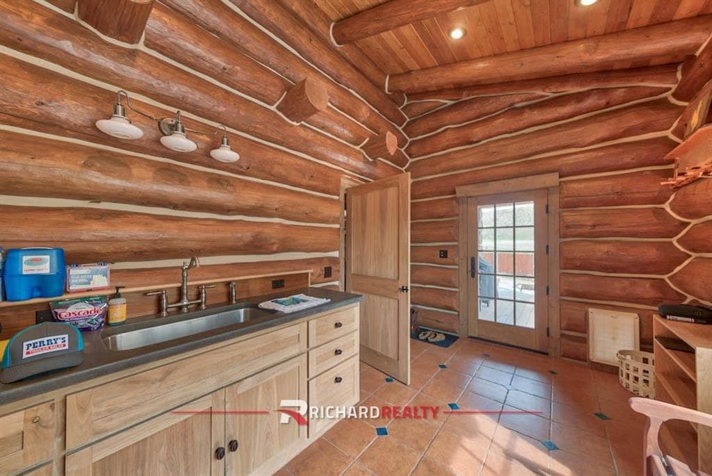 1727 Hwy 14 E — photo 21 of 62