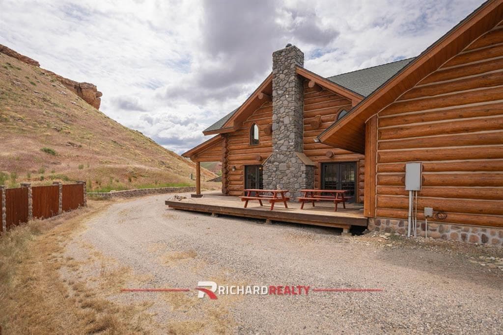 1727 Hwy 14 E — photo 4 of 62